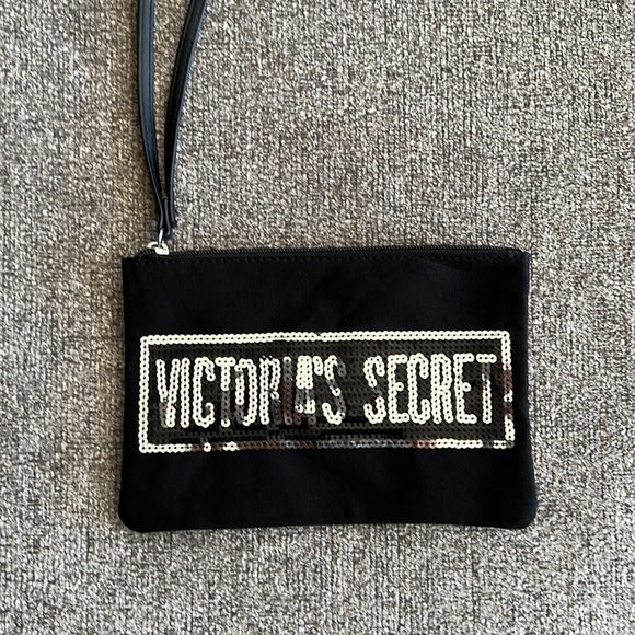 Victoria’s Secret Tote with Wristlet - Picture 4 of 4